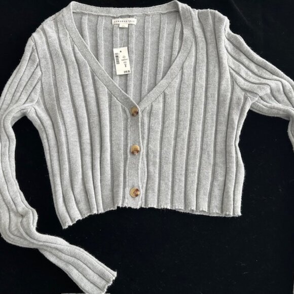 NEW $49.95 AEROPOSTALE Gray Button Up Crop Sweater Women's Size L - Picture 6 of 6